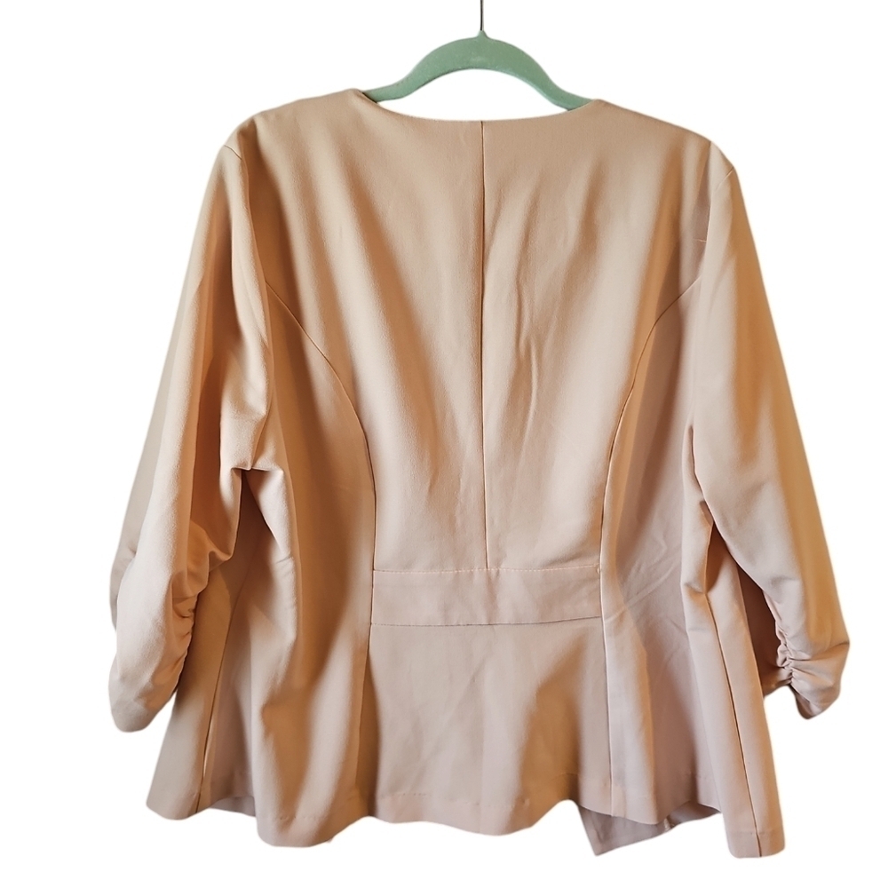 Torrid sz 2 rouche sleeve open blazer light pink sz 2X - Picture 2 of 7